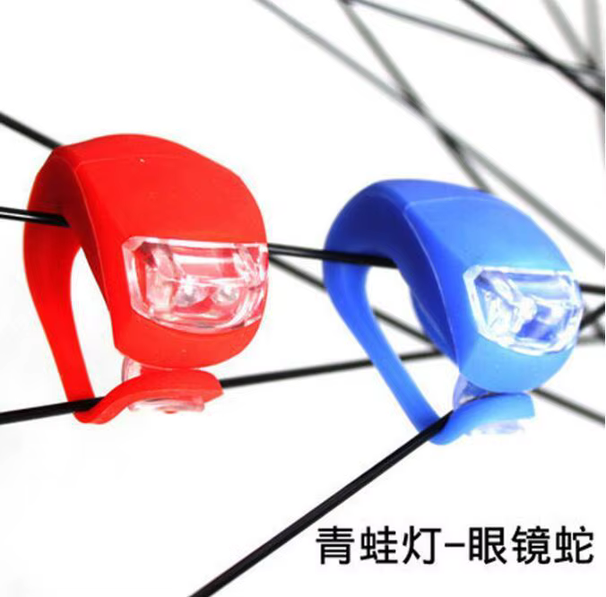 Lampe de vélo feu avant de vélo Silicone phare LED feu arrière roue vélo lumière étanche cyclisme vt