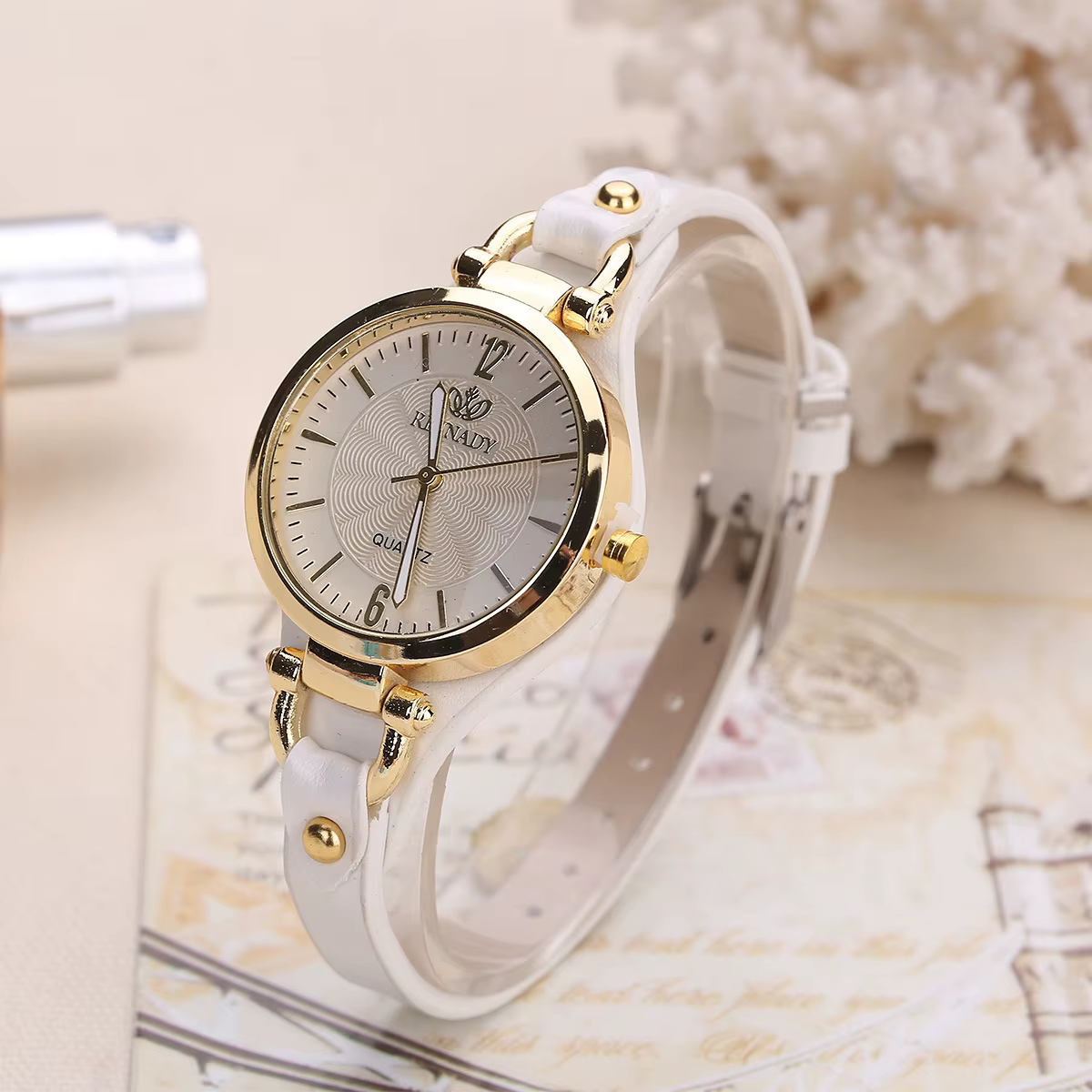 Montres vintage ultra-fines à bracelet en cuir pour femmes, montres-bracelets à quartz décontractées