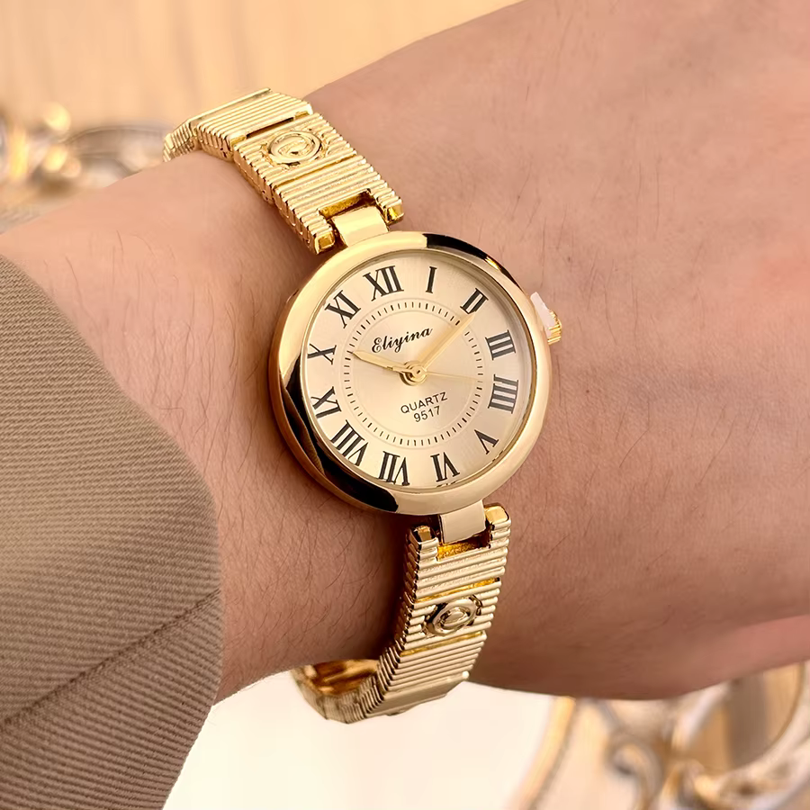 Montre classique pour femme en or vintage E-Character : Une élégance intemporelle