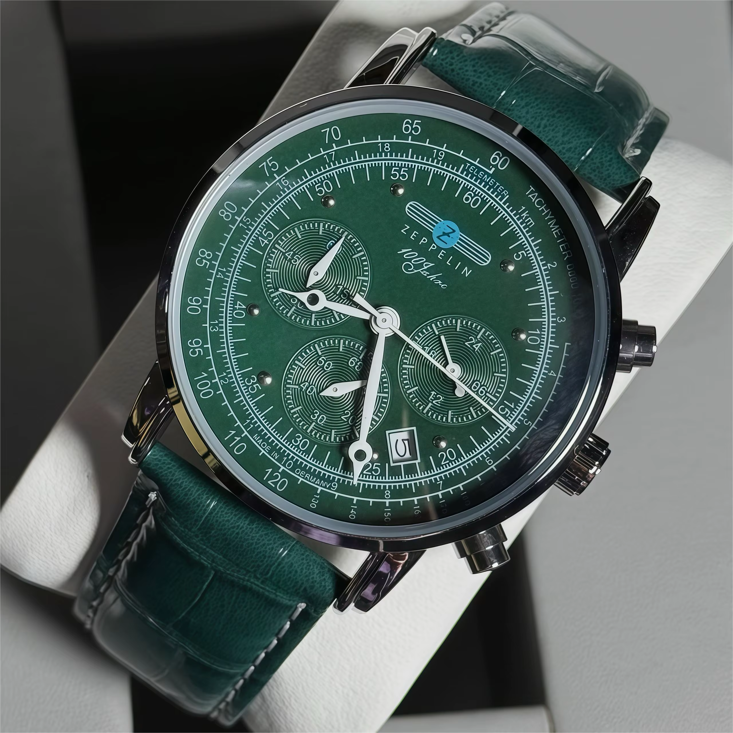 Nouvelle montre pour homme Zeppelin à la mode, trois aiguilles, chronographe multifonctionnel, montr
