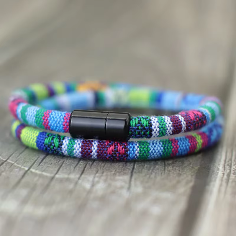 Nouveau chez les hommes bohême corde Bracelet attirer magnétique Bracelet aventure survie Braslet Pu