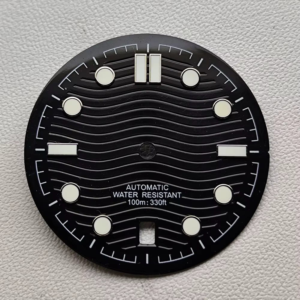 Nouveau cadran de 31.7mm de diamètre adapté au mouvement NH35 C3, cadran vert lumineux bleu gris or,