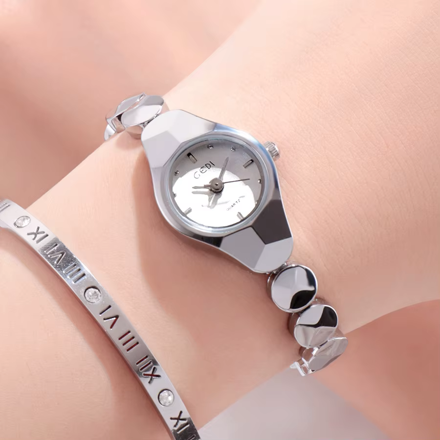 Bleu femmes montre lumière luxe à la mode Bracelet en métal montres bleu étanche dames mode Quartz h