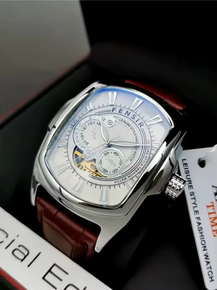 Montre de luxe haut de gamme pour homme avec un design élégant, style business punk, grand cadran en
