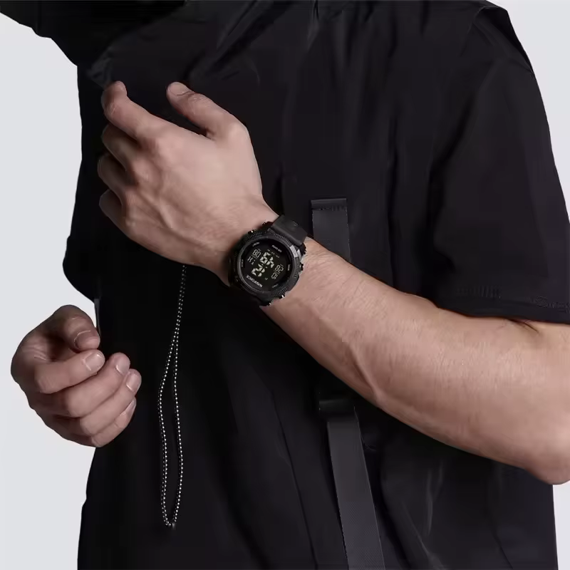 NAVIFORCE 7104 sport hommes LCD numérique loisirs Date semaine réveil étanche bracelet en Silicone m