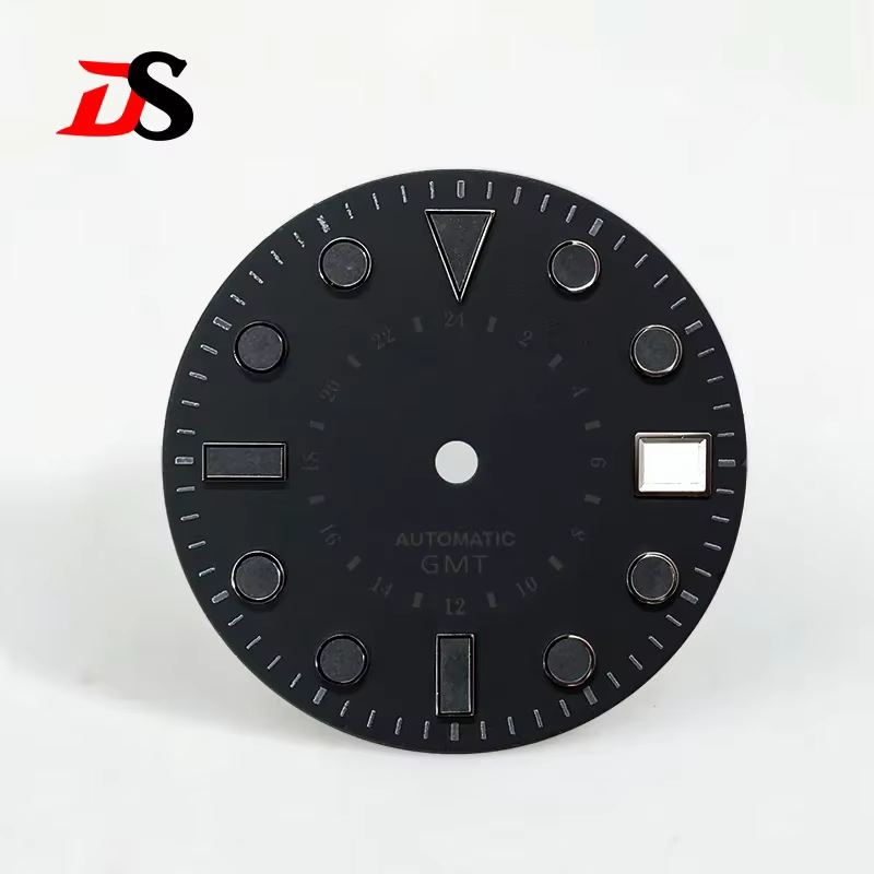 Cadran noir mat de 28,5 mm pour mouvement NH34 GMT, logo personnalisé classique, luminescence vert f