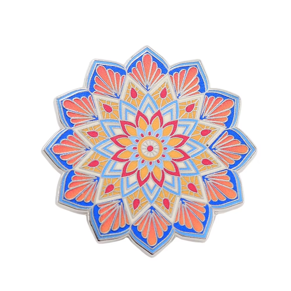 Épinglette Mandala en émail, Art psychédélique de géométrie sacrée, Badge de méditation et de guidan