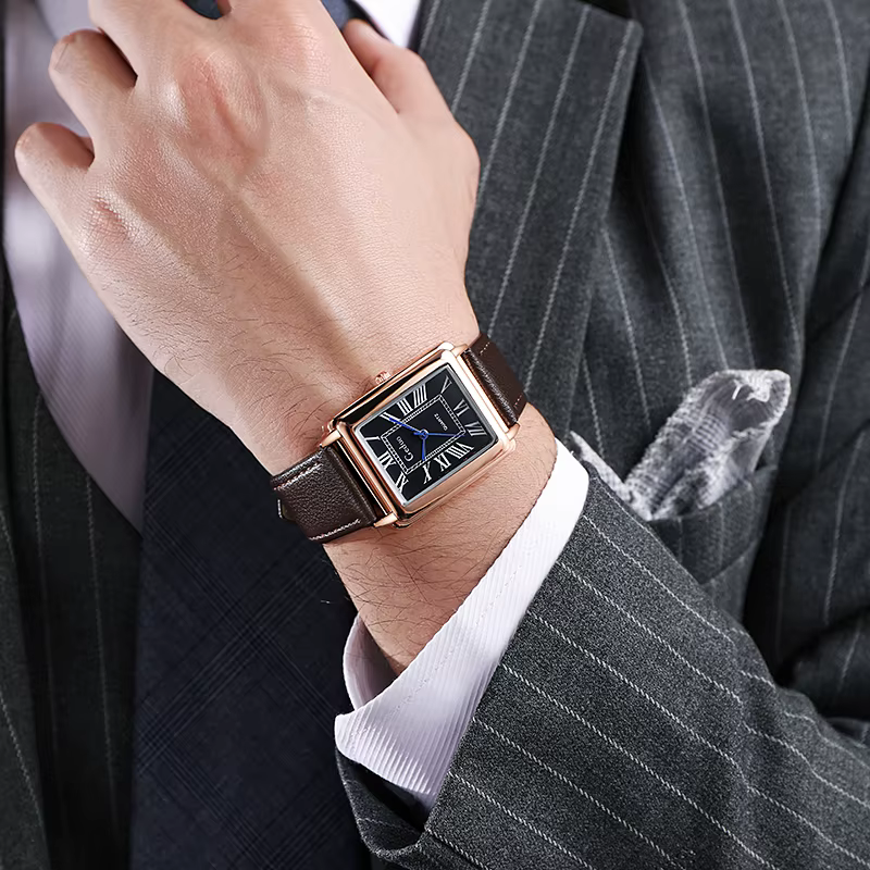 Montre-bracelet à quartz pour hommes à la mode avec bracelet en cuir