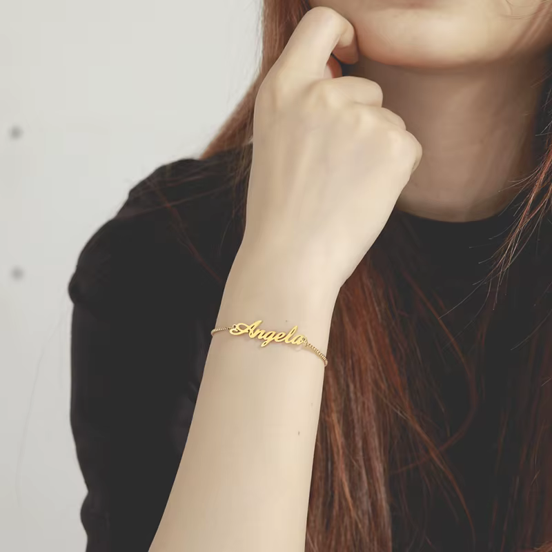 Bracelet personnalisé avec nom arabe pour femmes
