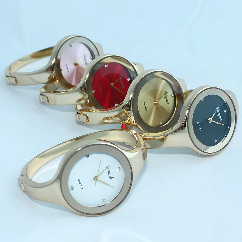 Femmes manchette montre mode décontracté rond dame