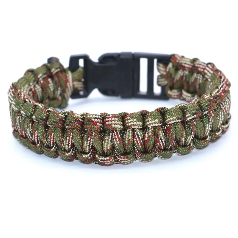 Bracelet de survie en paracorde tressé vert armée