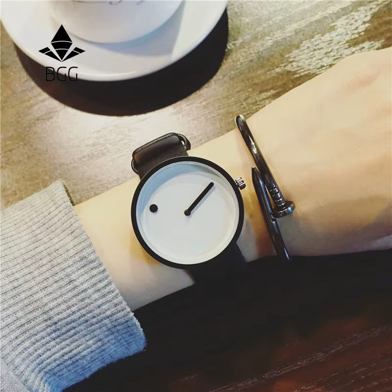 Montres-bracelets en cuir de style minimaliste pour hommes