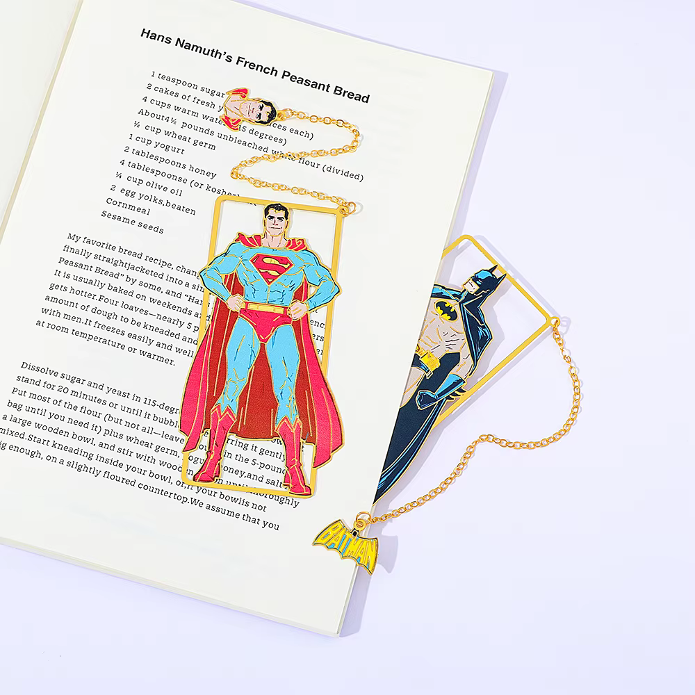 Marque-page en métal Marvel Comics Marvel, cadeaux pour les amateurs de bandes dessinées, accessoires de lecture, papeterie de bureau, fournitures scolaires