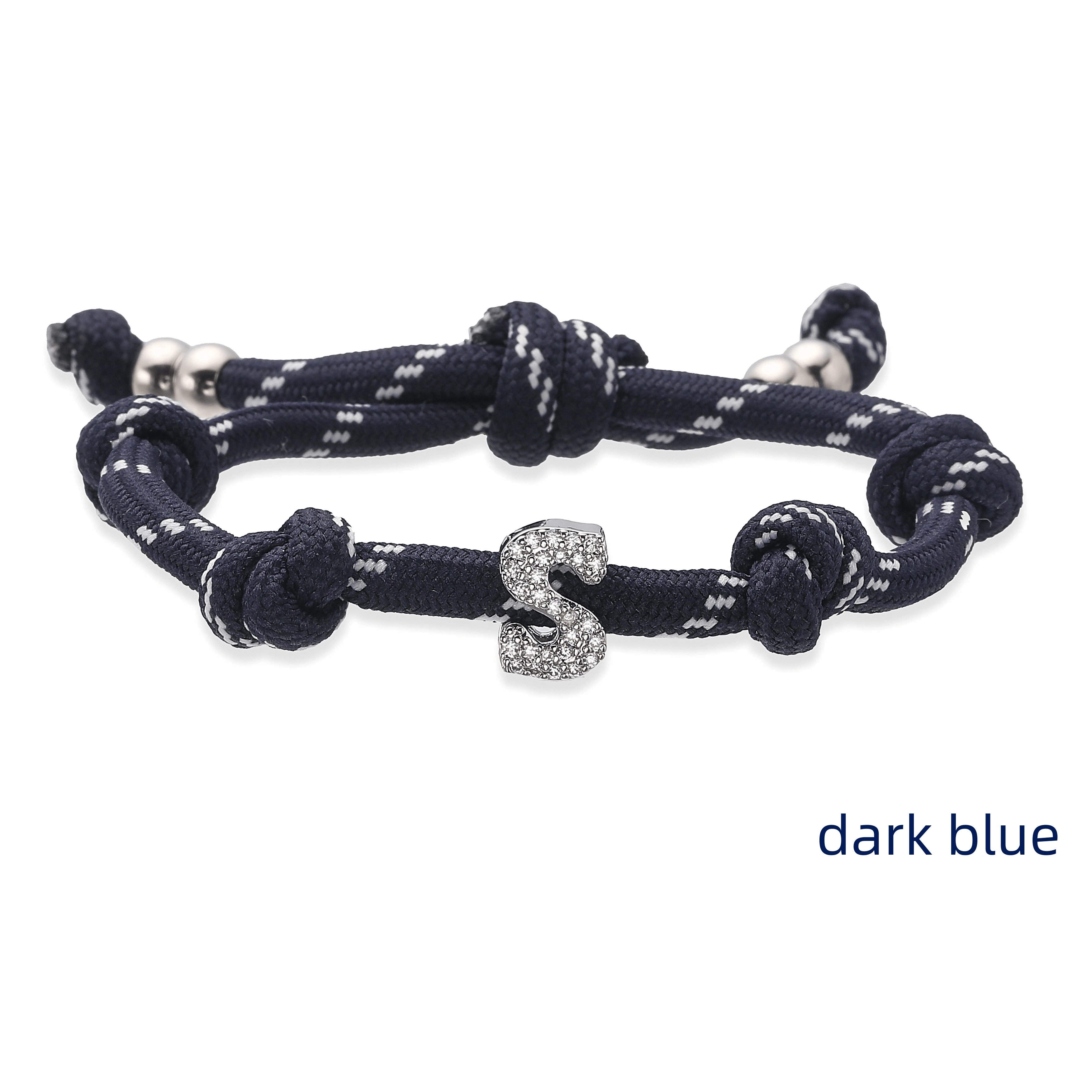 Bracelet tressé bicolore avec breloques alphabet A-Z