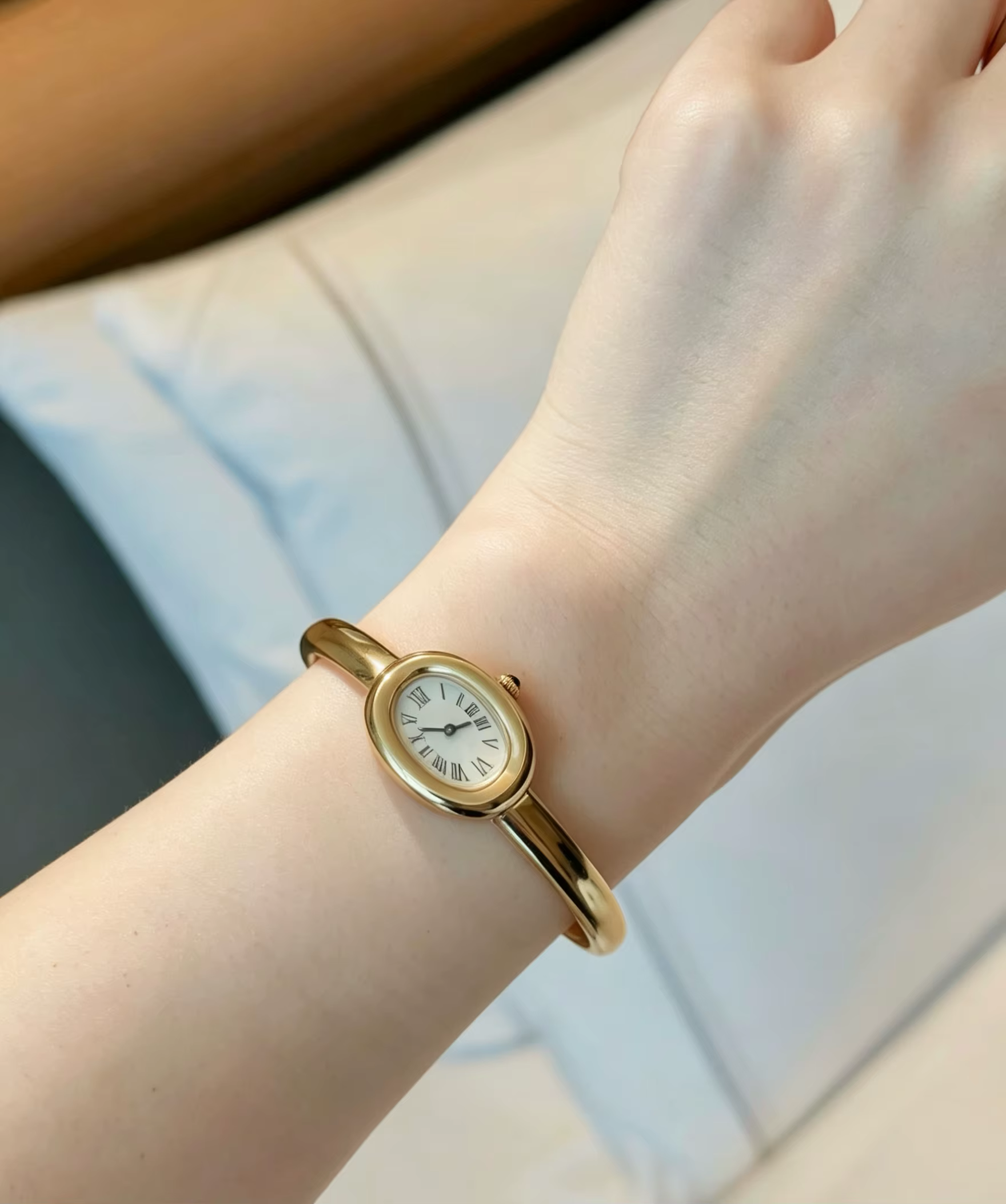Nouvelle montre en acier quartz or pour femme, design luxueux, Reloj, étanche 3ATM, montre tendance en tailles 15, 16, 17 pour femmes