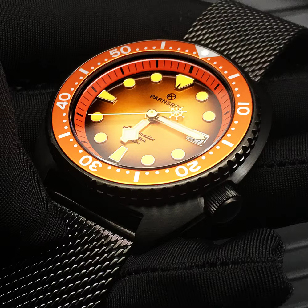 PARNSRPE Diver Orange turtlMontre mécanique automatique pour homme Cadran aseptique Verre saphir Indicateur de date Mouvement japonais NH35