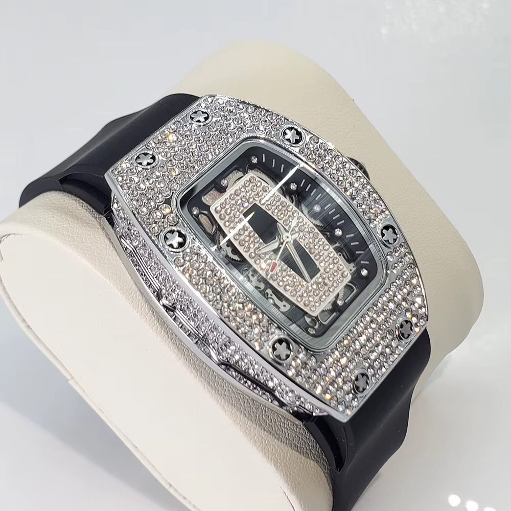 Nouvelle montre en diamant pour femme