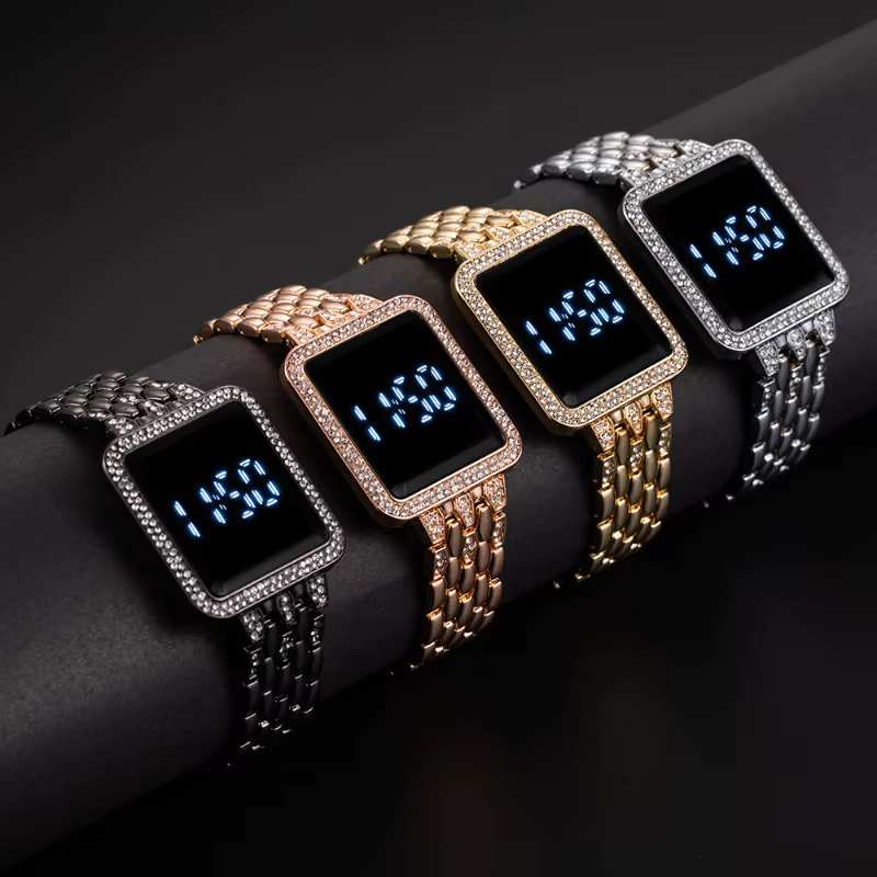 Montres numériques de luxe en diamant pour femmes