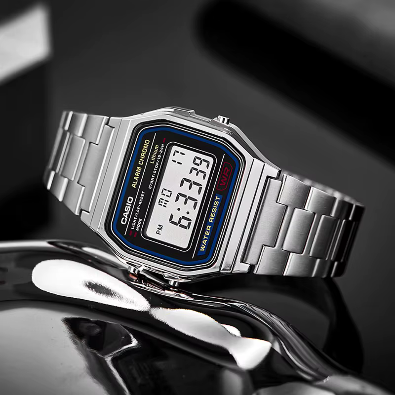 Montre de sport multifonctionnelle carrée classique rétro Casio A158WA-1D