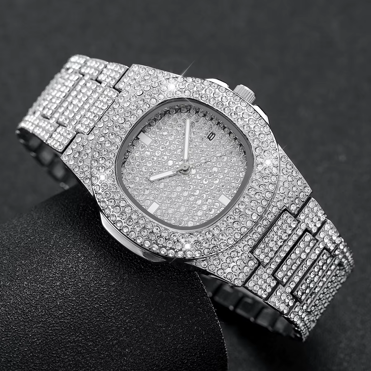Montre-bracelet à quartz en acier inoxydable pour homme avec calendrier