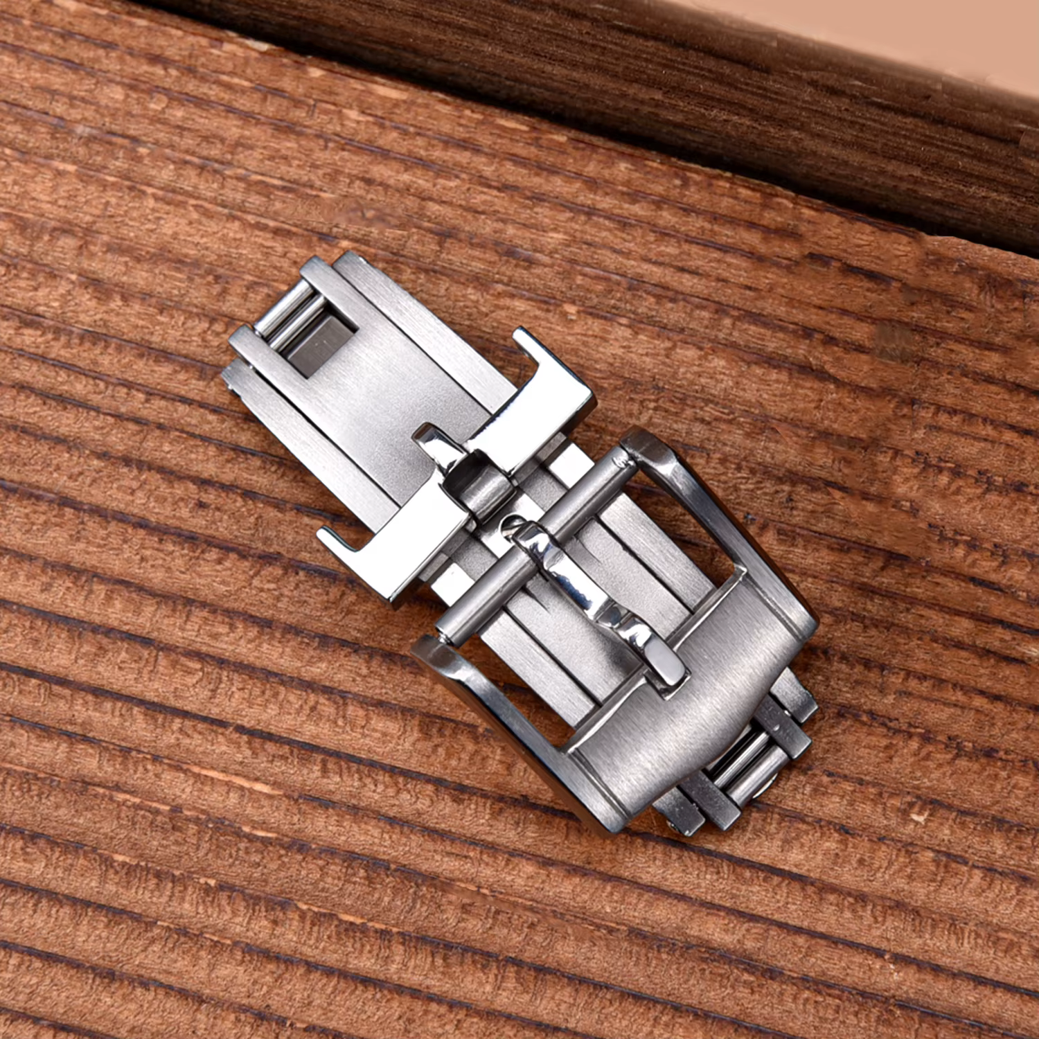 Fermoir déployant en acier inoxydable 16 mm 18 mm pour montres Delugs