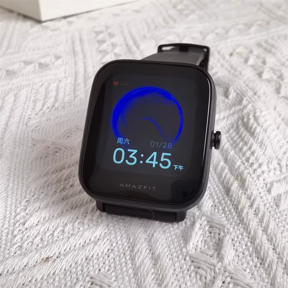 Amazfit Bip U Pro montre intelligente SpO2 5ATM étanche Bluetooth5.0 GPS surveillance du sommeil Version mondiale 95 nouvelle exposition SmartWatch
