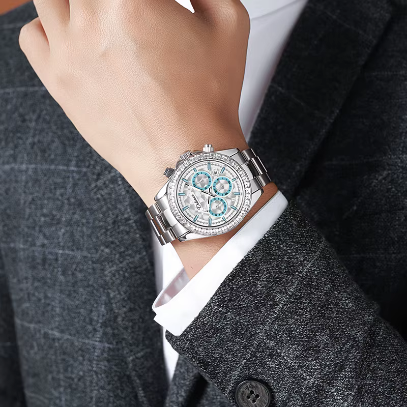 Montre de luxe en diamant pour homme