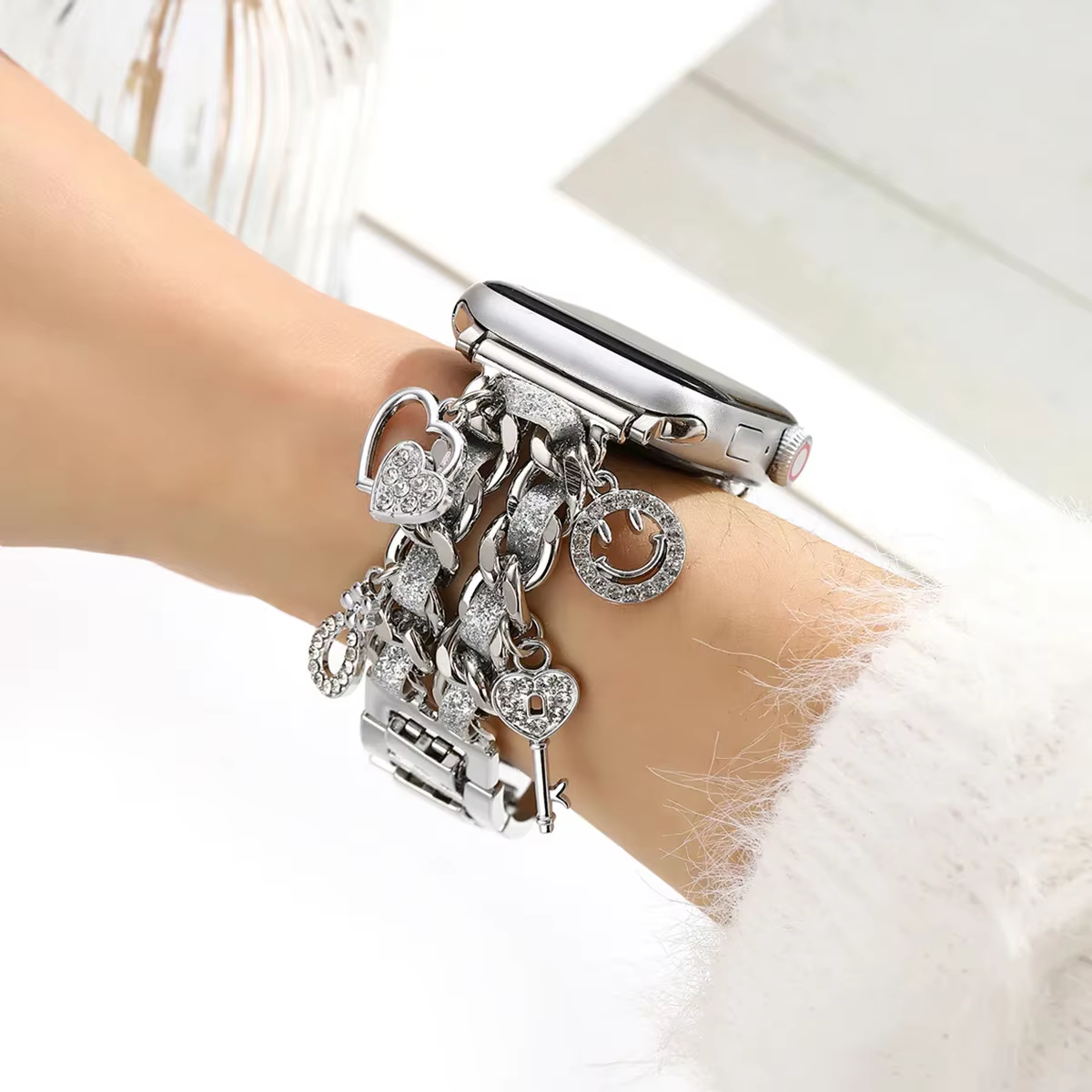 Nouveau bracelet en métal pour Apple Watch