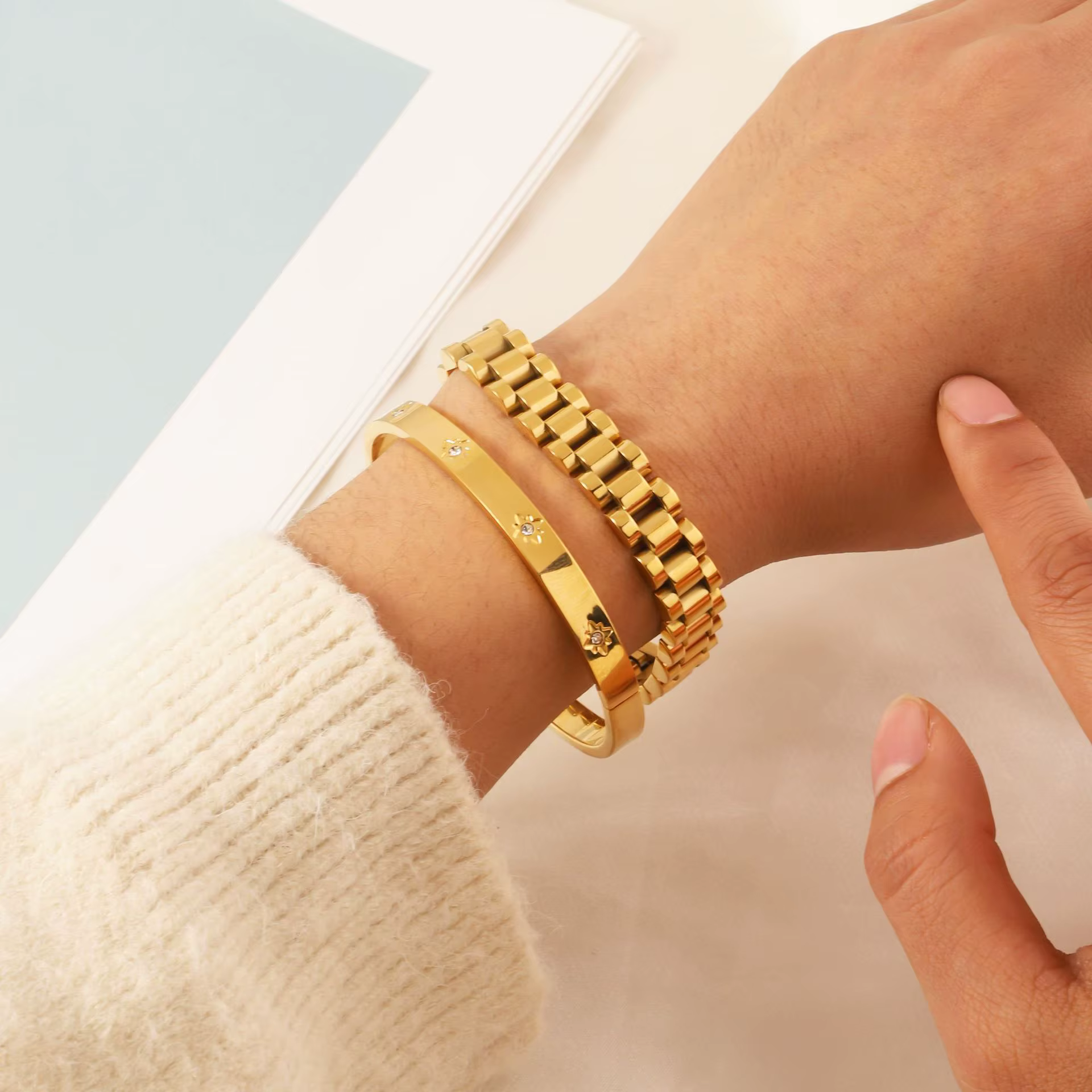 Vente en gros du nouveau bracelet en acier inoxydable électroplaqué multicolore de 12 mm
