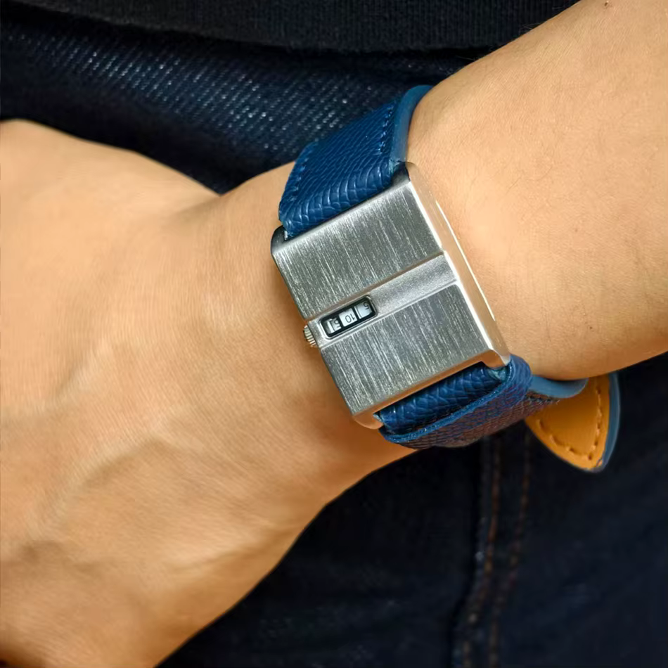 Montre de sport carrée pour hommes