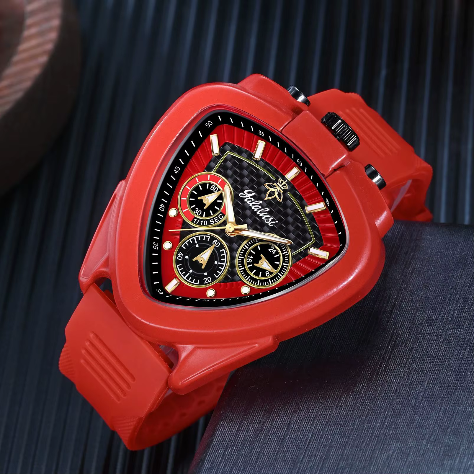 Montre pour homme YaLaLuSi : montre-bracelet à quartz résistante à l'eau avec cadran triangulaire