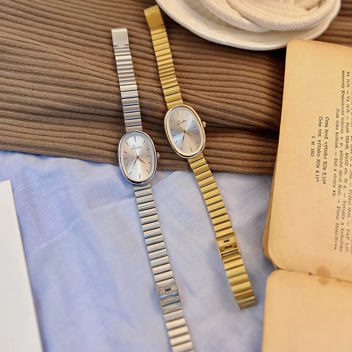 1pc nouvelle montre pour femme à la mode avec Bracelet en or