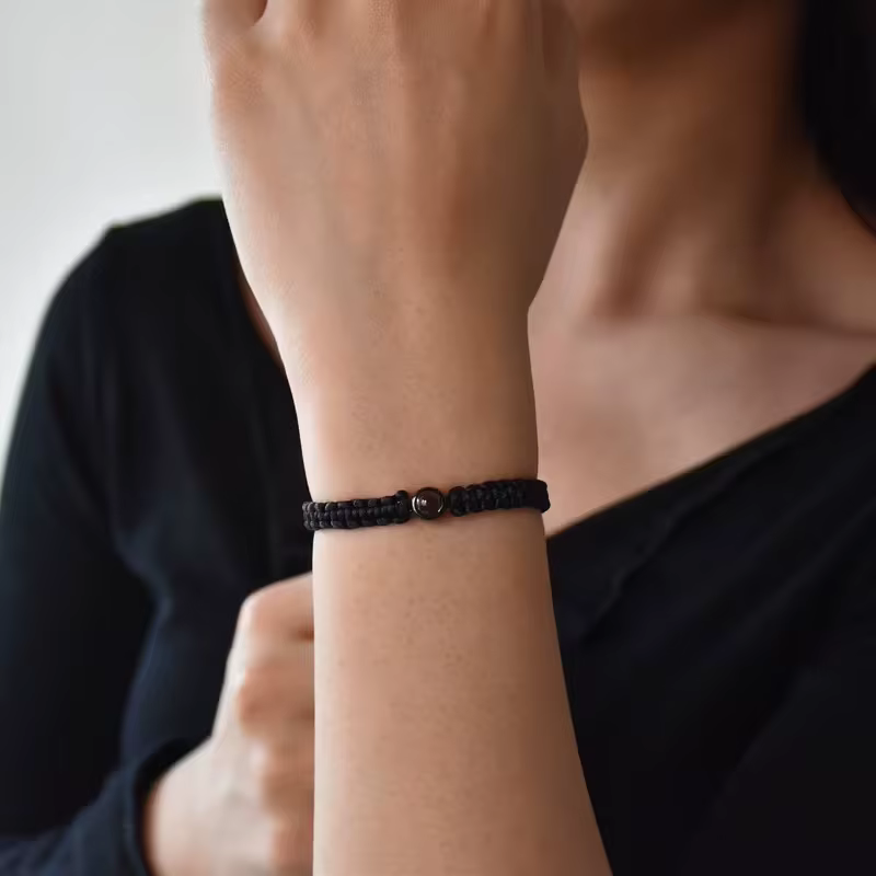 Bracelet photo personnalisé pour femme, en acier inoxydable, réglable, avec cordon tressé coloré et photos intégrées, bijou commémoratif personnalisé