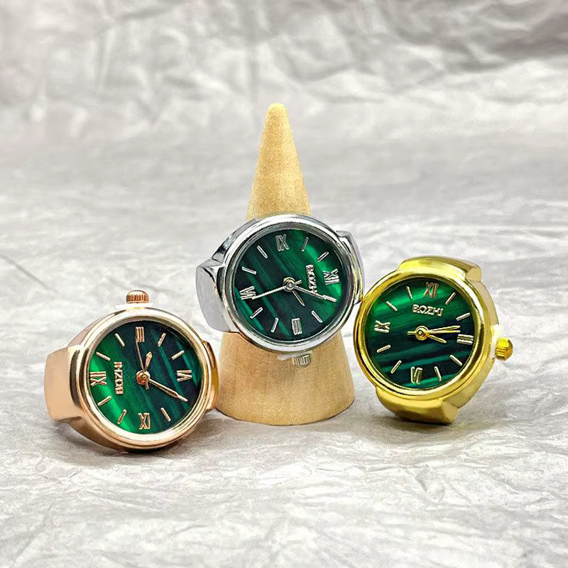 Montre Bague à Doigt Tendance : Accessoire de Mode Créatif