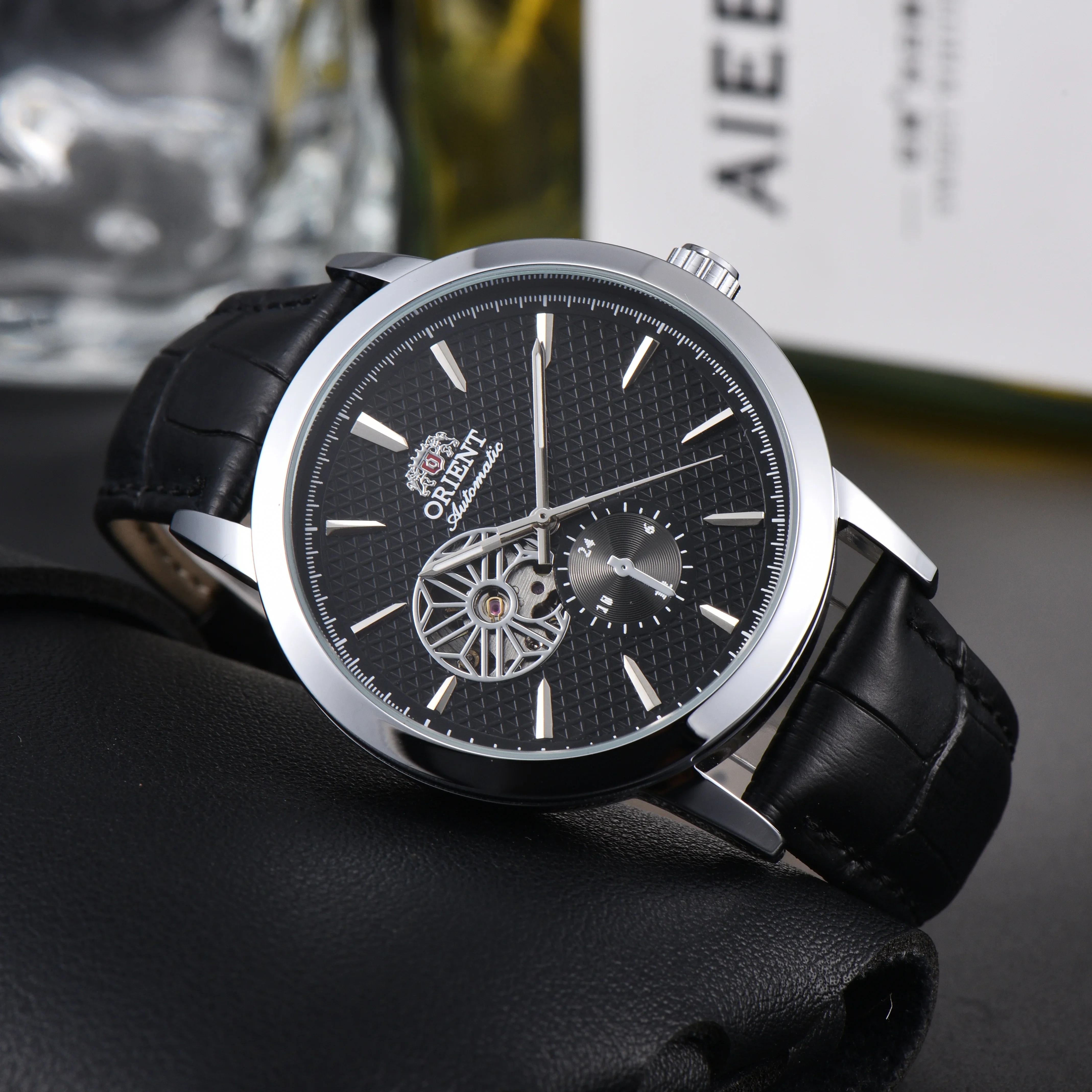 Montre squelette mécanique DFDG Orient : Fonctionnalités complètes