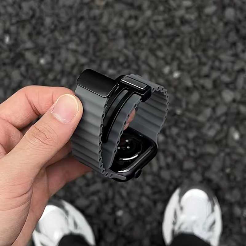 Bracelet de sport magnétique en silicone pour Apple Watch