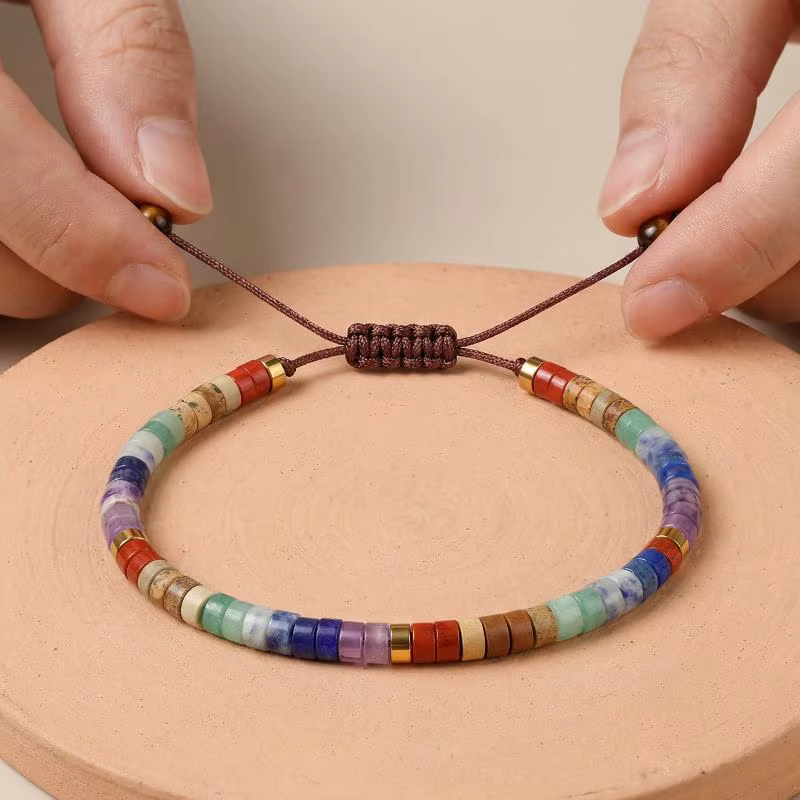 Bracelet 7 chakras, perles rouges, oranges, jaunes, vertes, indigo, violettes, pierres précieuses naturelles, équilibre spirituel pour le yoga et l'entraînement