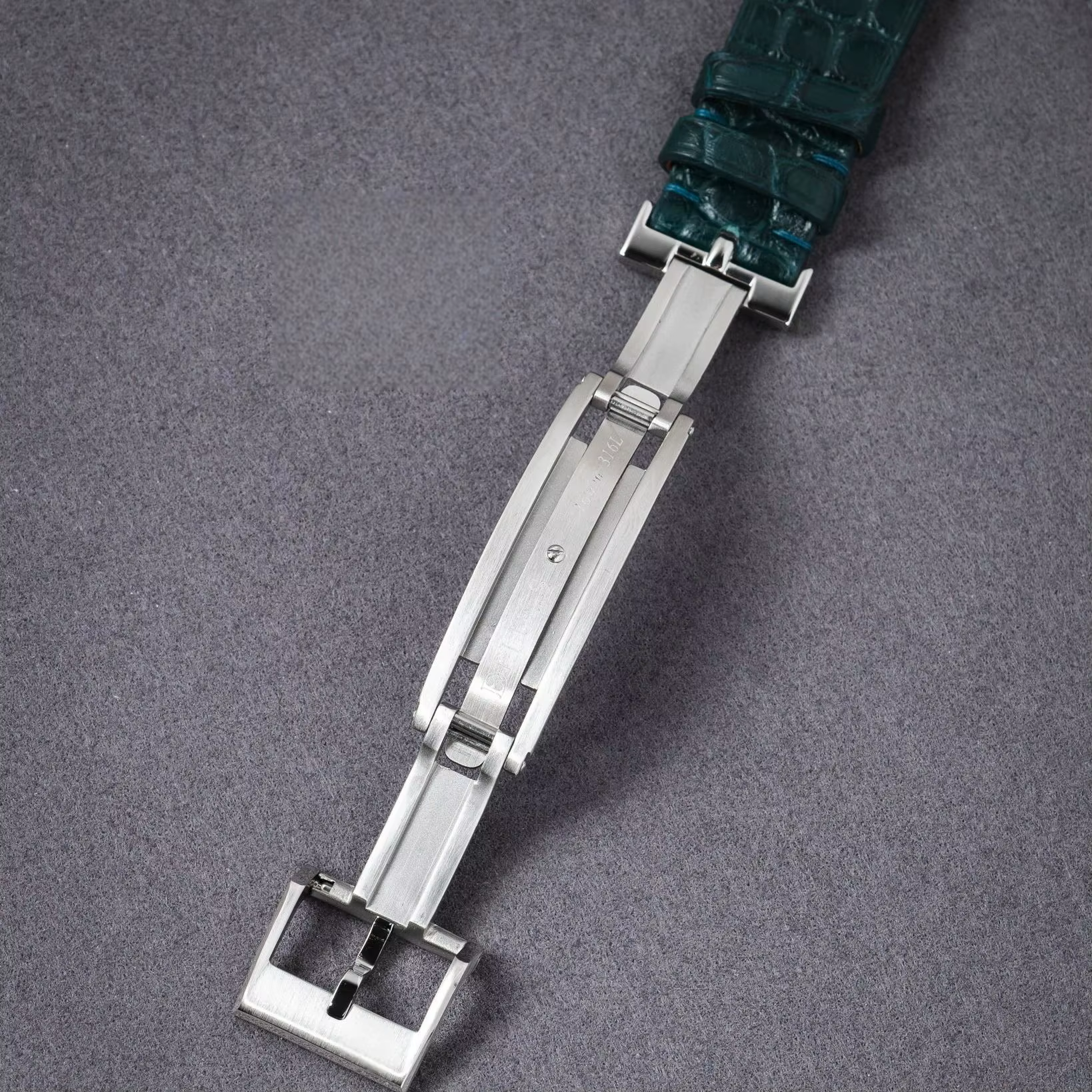 Fermoir déployant à ressort de qualité supérieure pour montres Delug 16mm 18mm 20mm