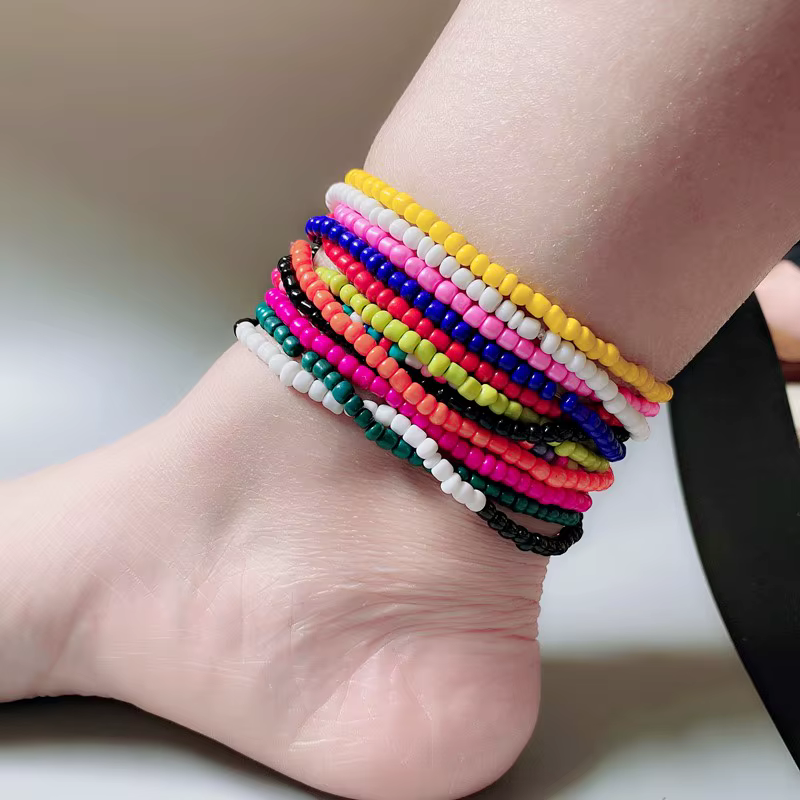 Bracelet de cheville pour femmes coloré mode fille petites perles de rocaille pied Bracelet jaune rose bleu couleur été bohème cheville cadeau bijoux