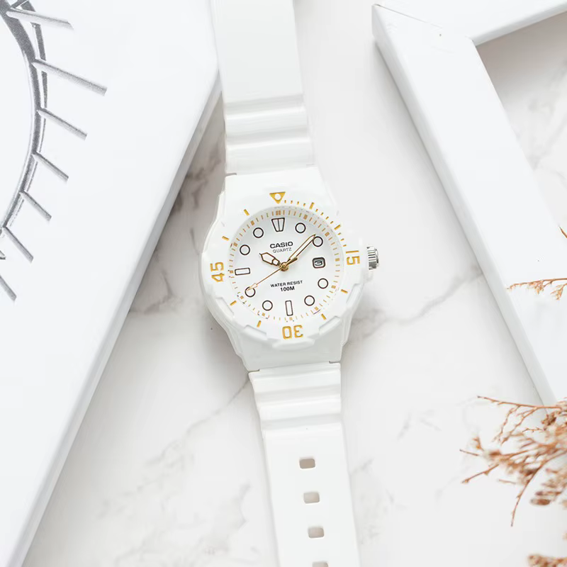 Montre à quartz analogique pour femme Casio LRW-200H-7E2