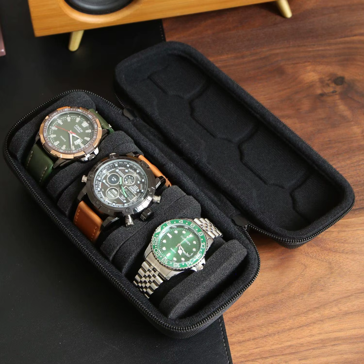 Boîte de rangement de montre de voyage