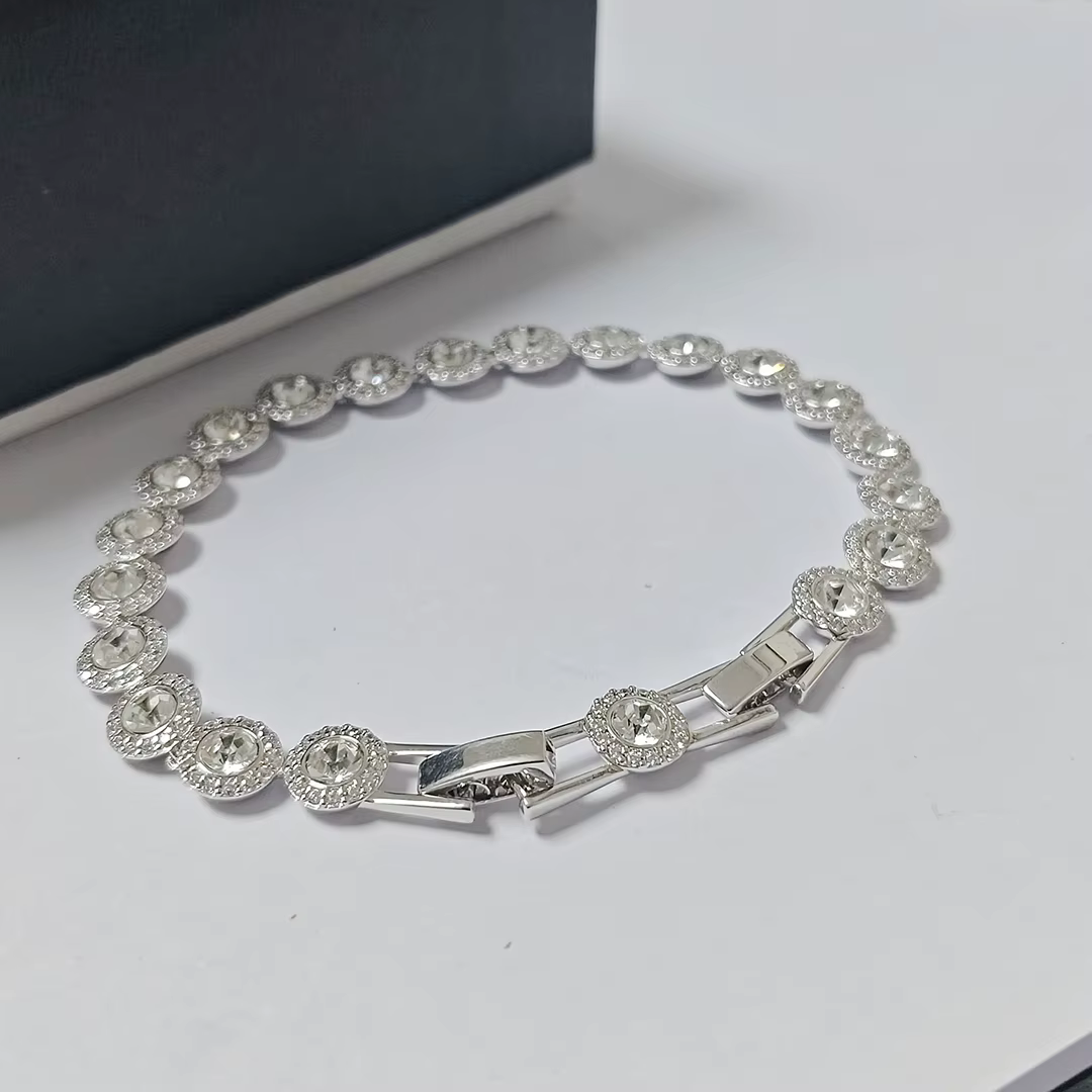 Bracelet tennis rond de luxe tendance pour hommes et femmes. Accessoires de bijoux de mode pour les soirées.