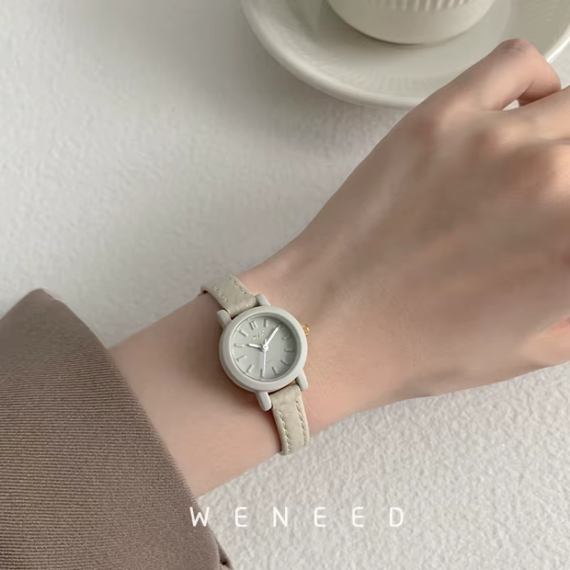 Montre-bracelet à quartz arc-en-ciel ultra fine pour femme