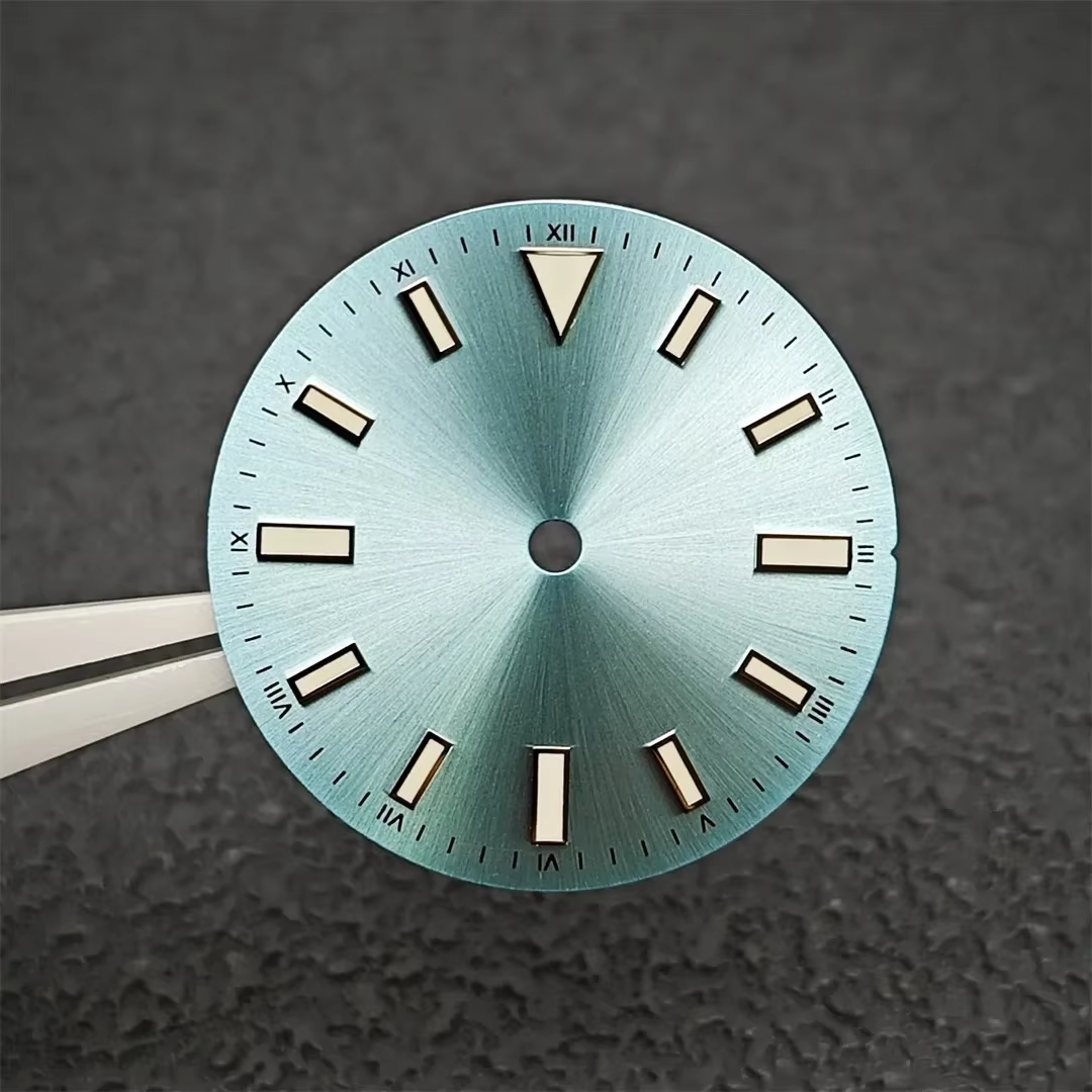 Cadran de montre Sunburst clouté