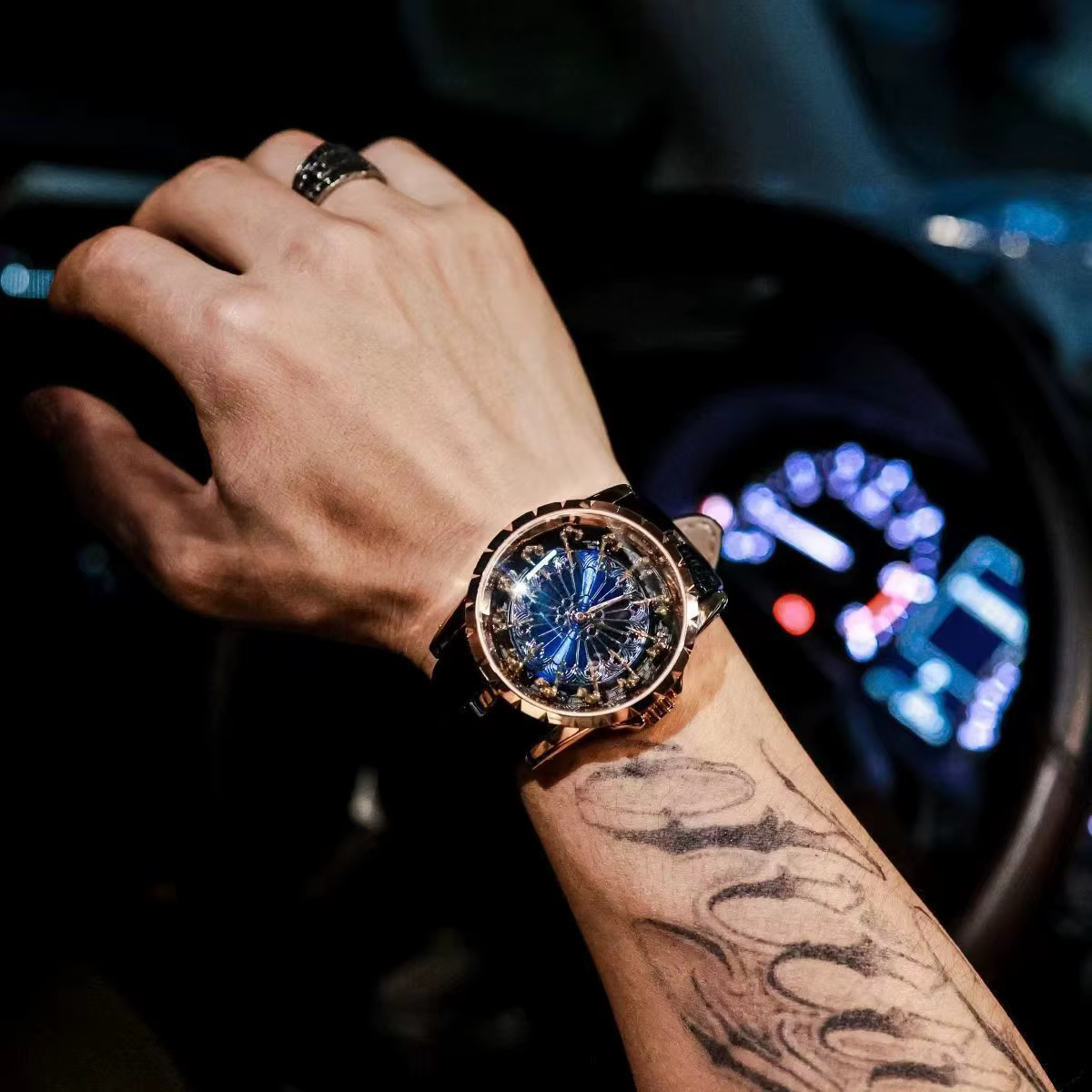 Montre pour hommes luxueuse et élégante