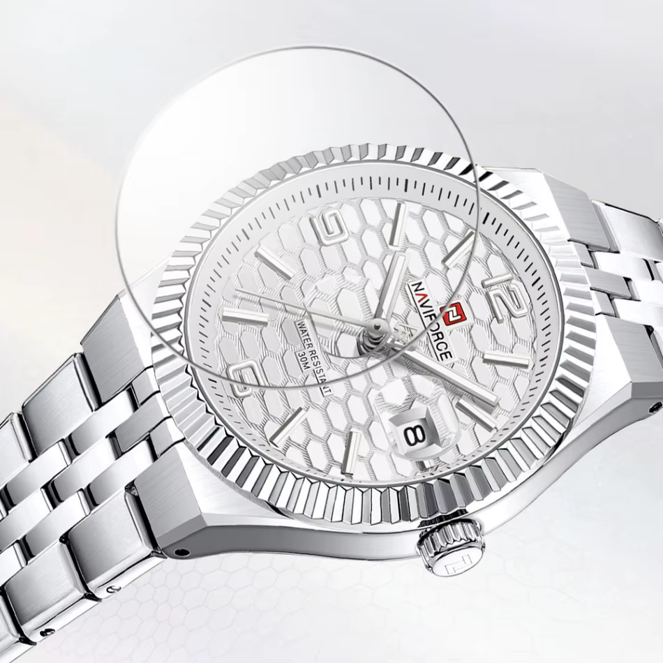 Montre sport à quartz NAVIFORCE pour femme