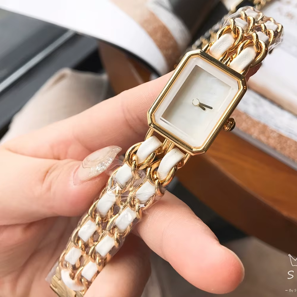 Nouvelle montre pour femme 2023