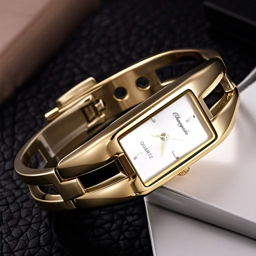 Nouvelle mode Rectangle femmes bracelet montre de luxe haut marque doré dames