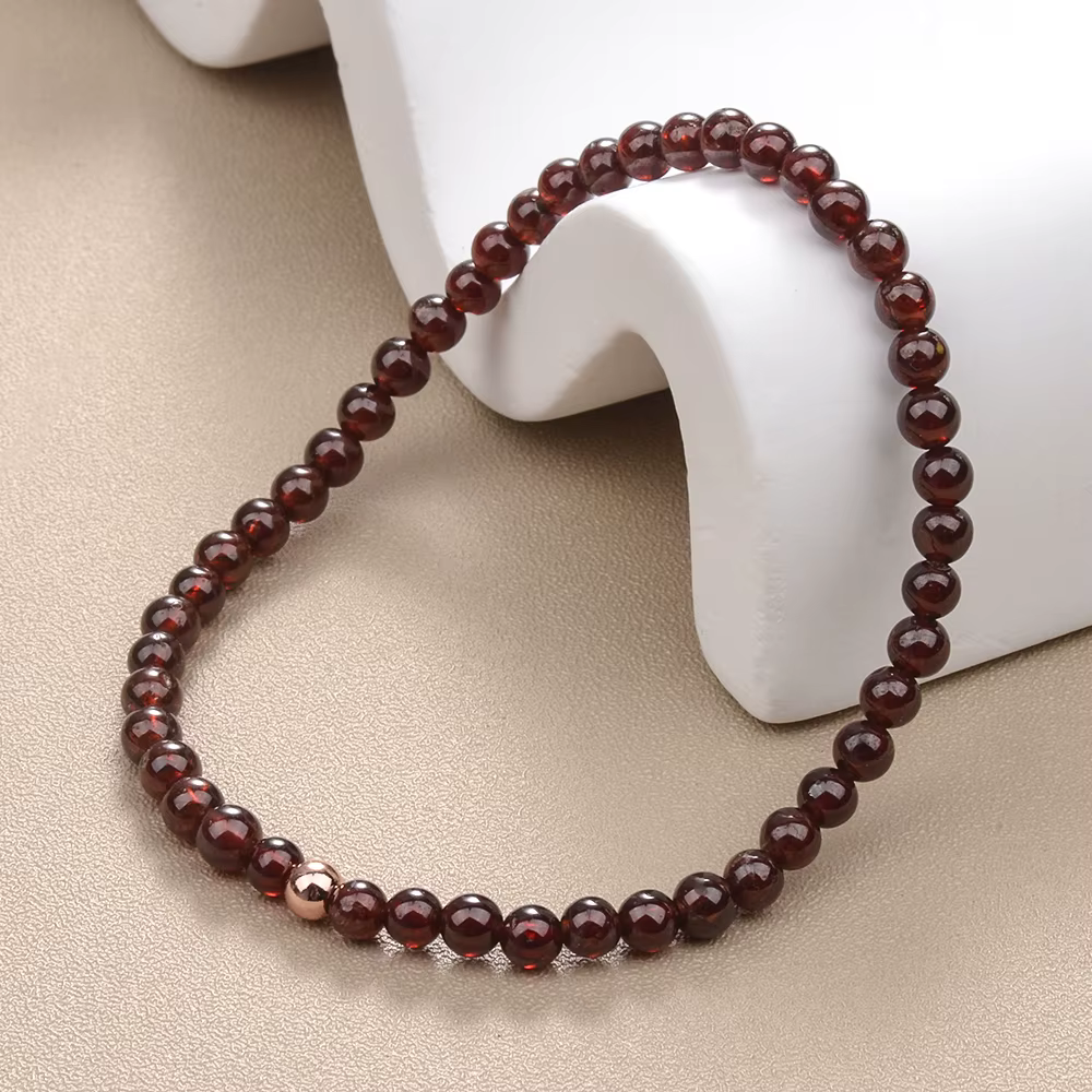 Bracelet en grenat naturel de 4mm, bijoux à la mode, bracelet élastique, cadeau adapté aux hommes et aux femmes au quotidien, 1 pièce