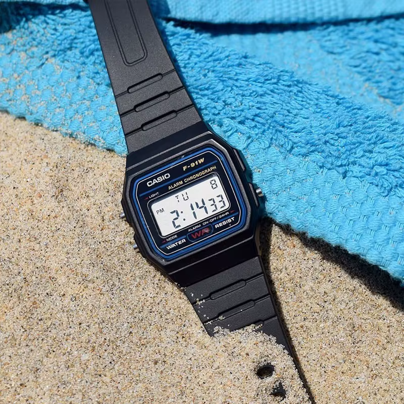 Montre à quartz étanche Casio F91W